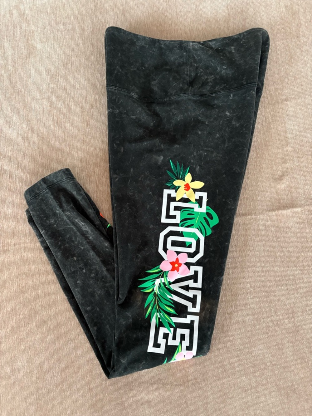 PINK Victoria's Secret Charcoal Gray Acid Wash Leggings w/ Floral Logo - Size S